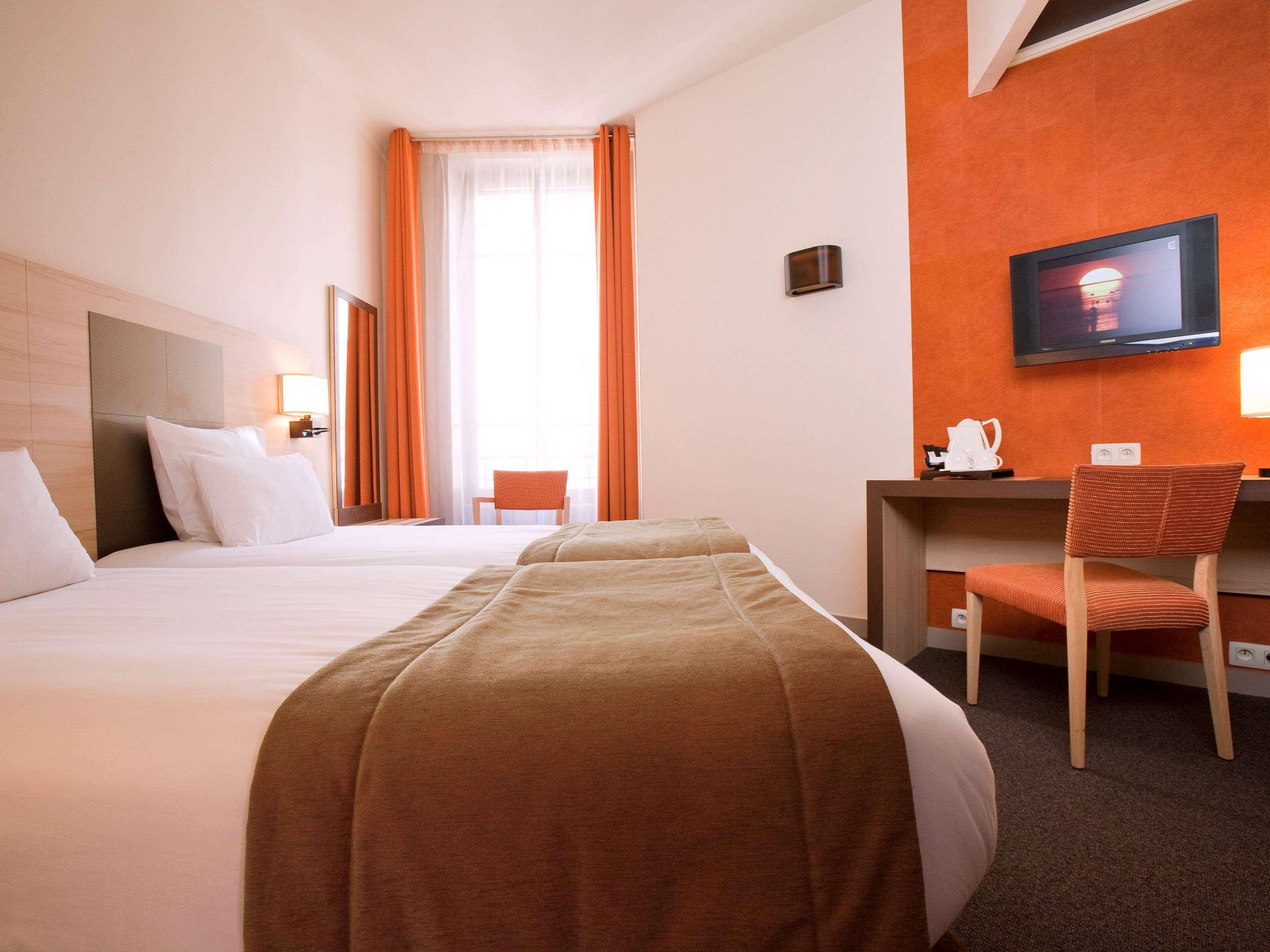 โอเต็ล เมอร์เคียว ลียง เซ็นเตอร์ โบรโต Hotel ภายนอก รูปภาพ