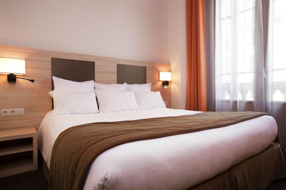 โอเต็ล เมอร์เคียว ลียง เซ็นเตอร์ โบรโต Hotel ภายนอก รูปภาพ